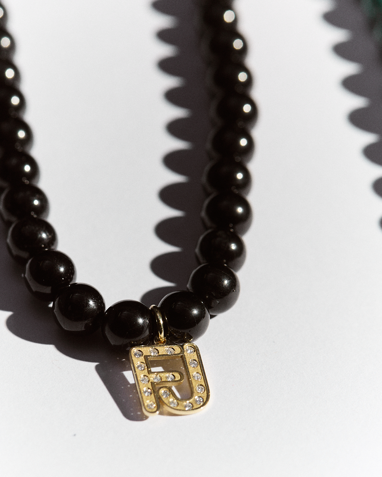 Pingente Duas Letras com Diamantes 2
